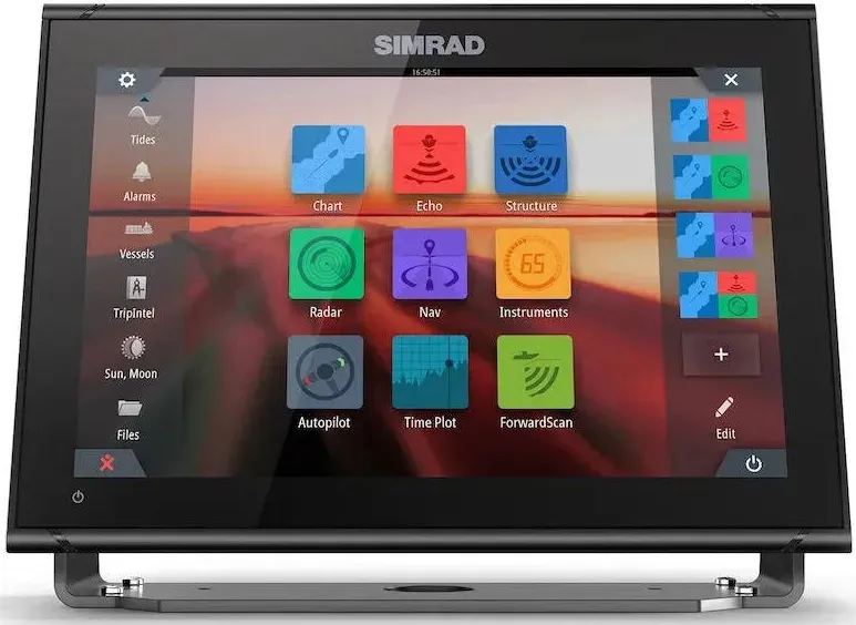 Simrad Chartplotter & Fish Finder