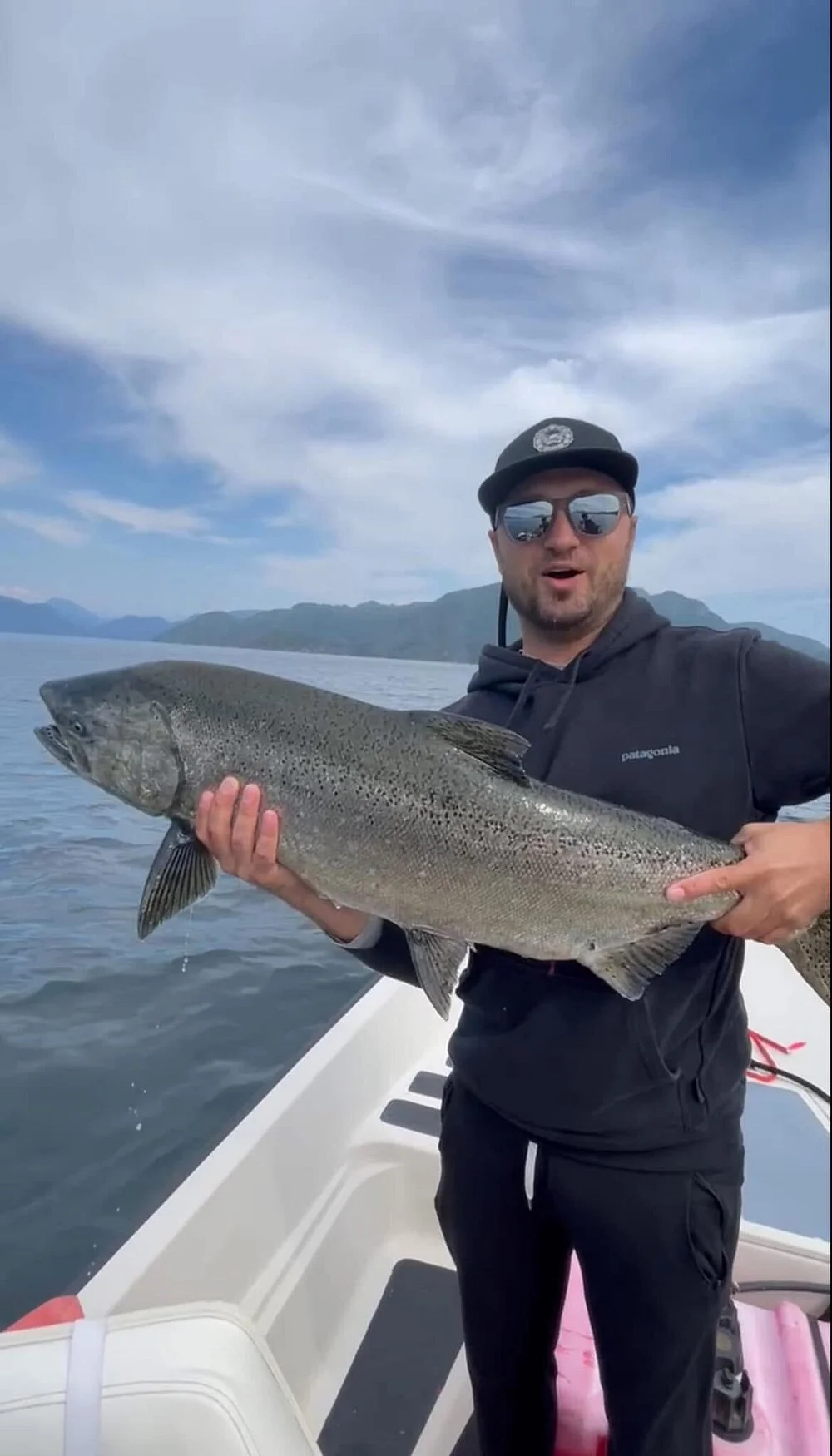 Vancouver Island Salmon Fishing Charter Mountains